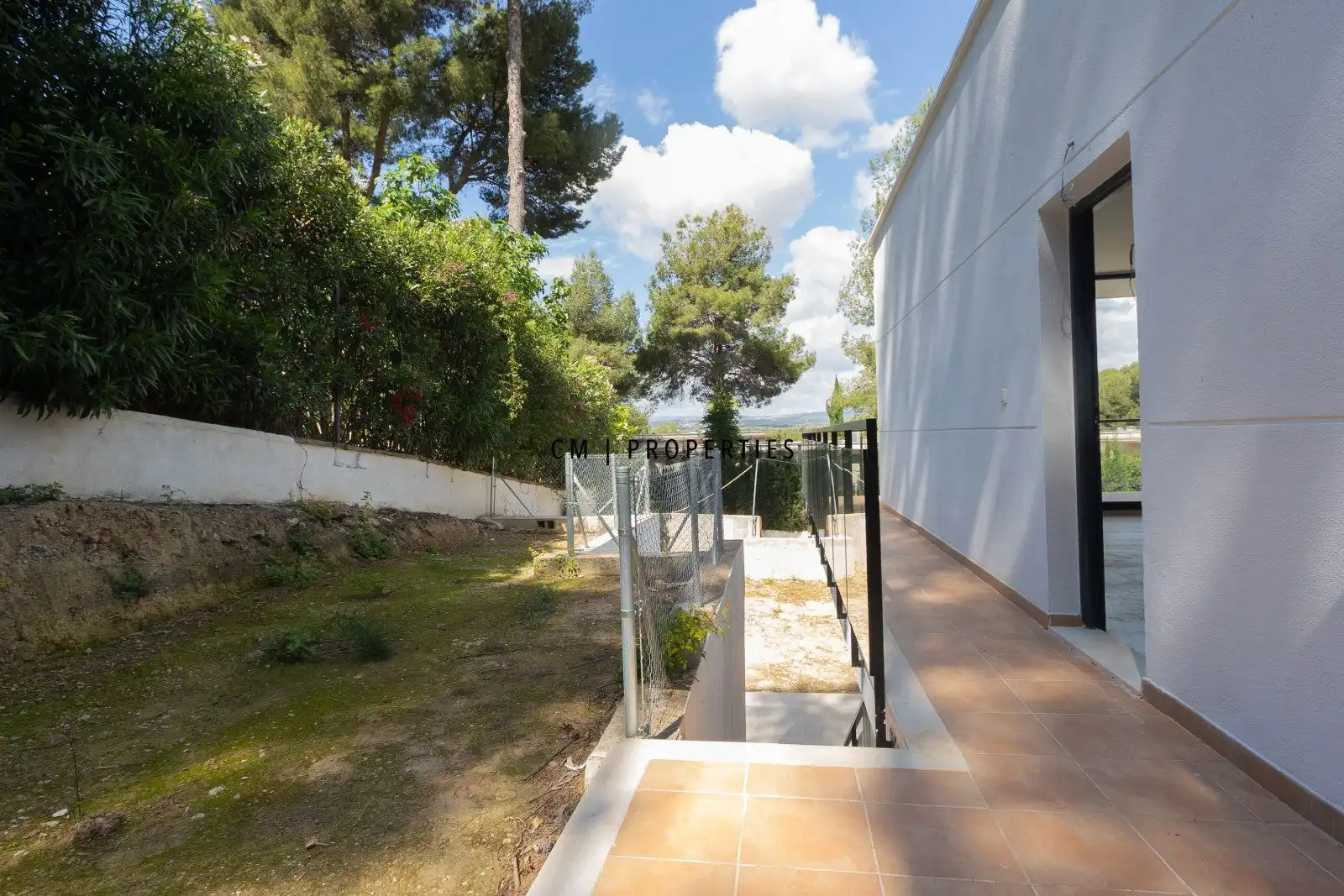 Terrassa de Casa adosada en venda en Chiva amb Aire condicionat, Calefacció i Jardí privat