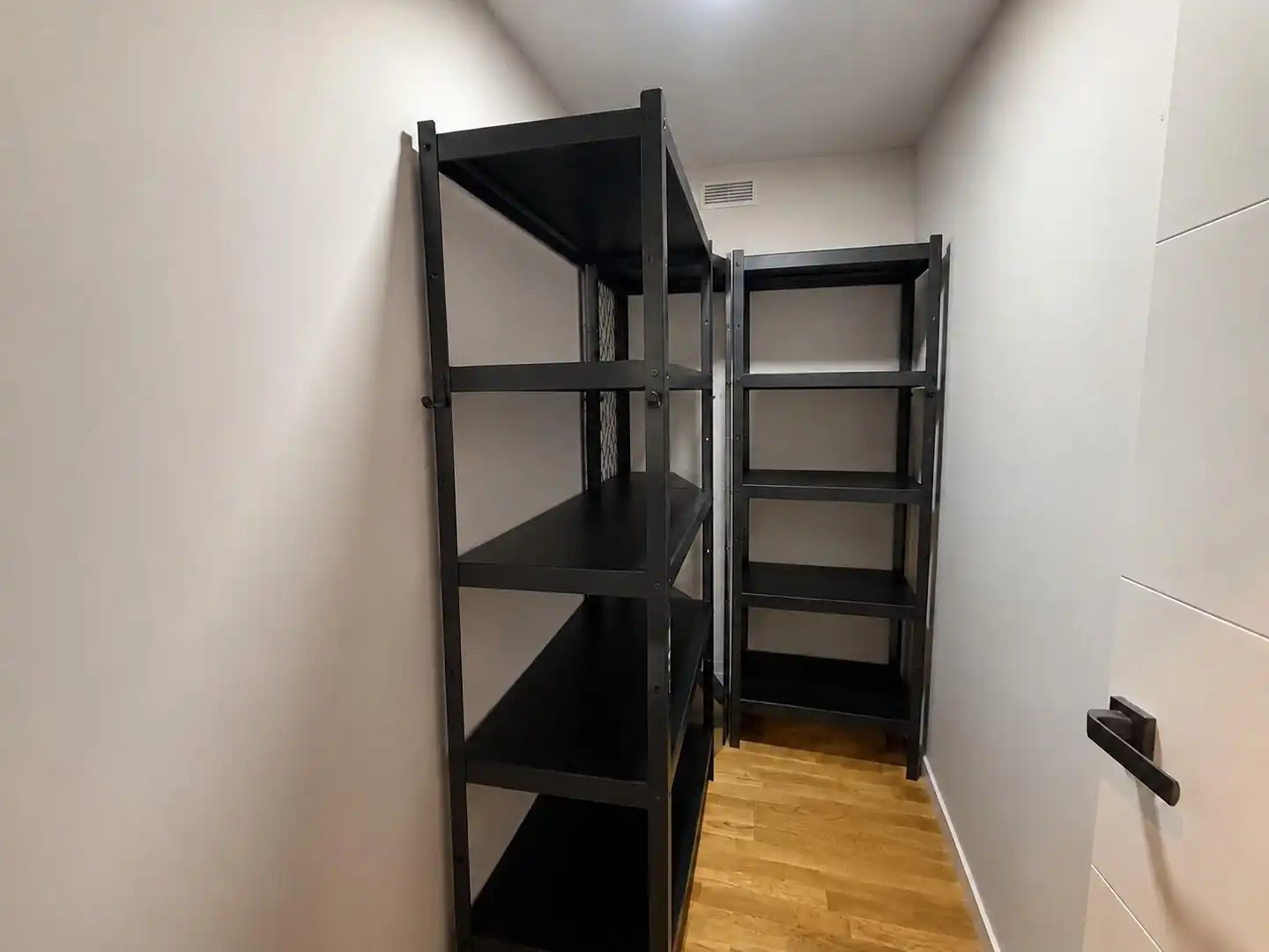 Wohnung zum Verkauf in Alzira mit Klimaanlage, Heizung und Parkett