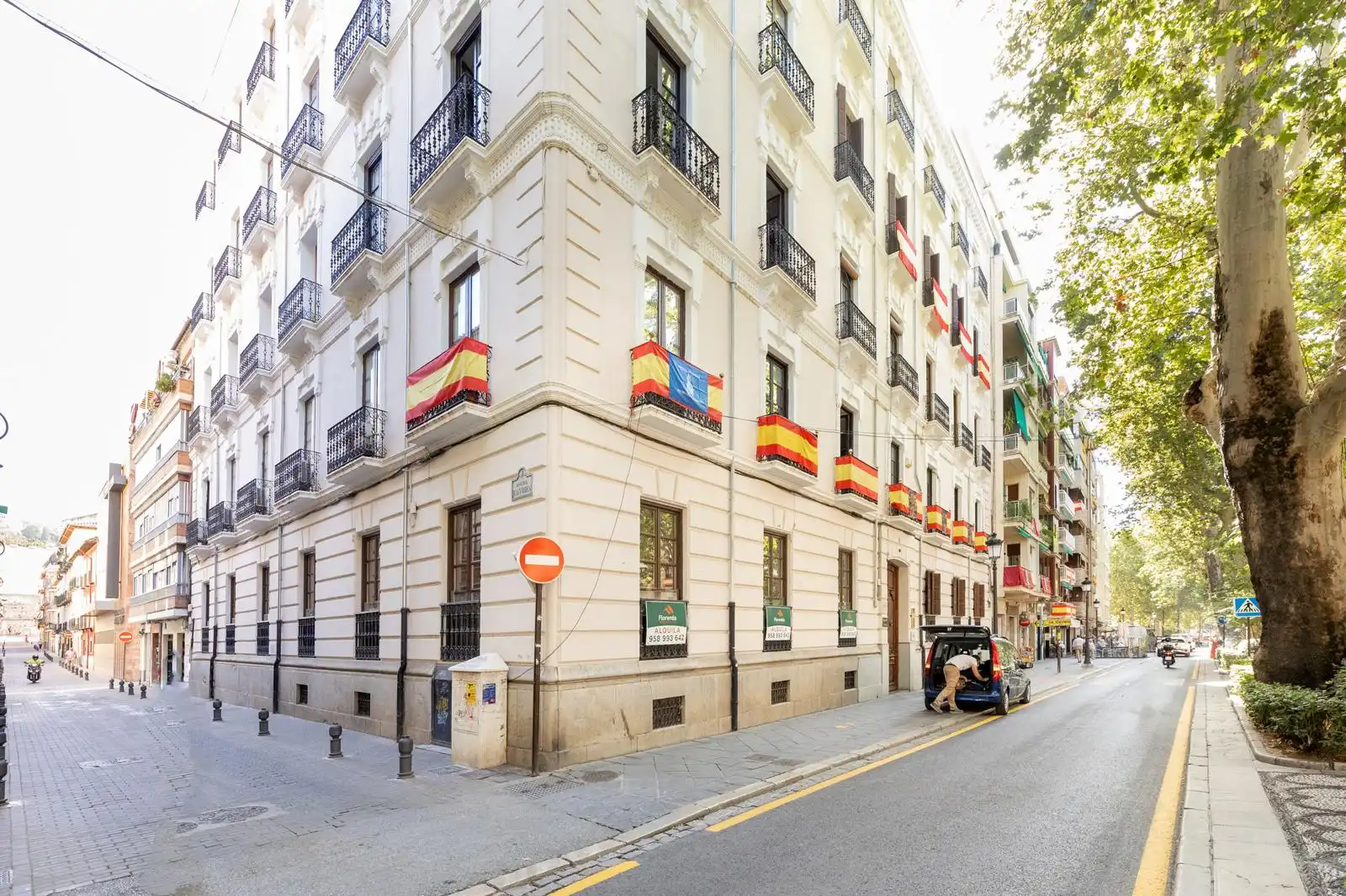 Exterior view of Apartments for rent in Granada  with Air Conditioner, Heating and Parquet flooring