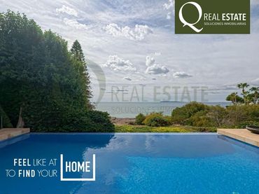 Chalet con balcón en venta en Playa de San Juan - El Cabo de las Huertas
