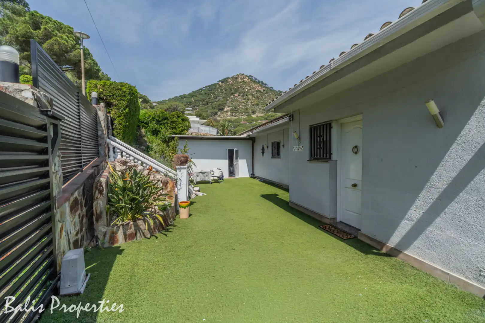 Vista exterior de Casa o chalet en venta en Cabrils con Aire acondicionado, Calefacción y Jardín privado