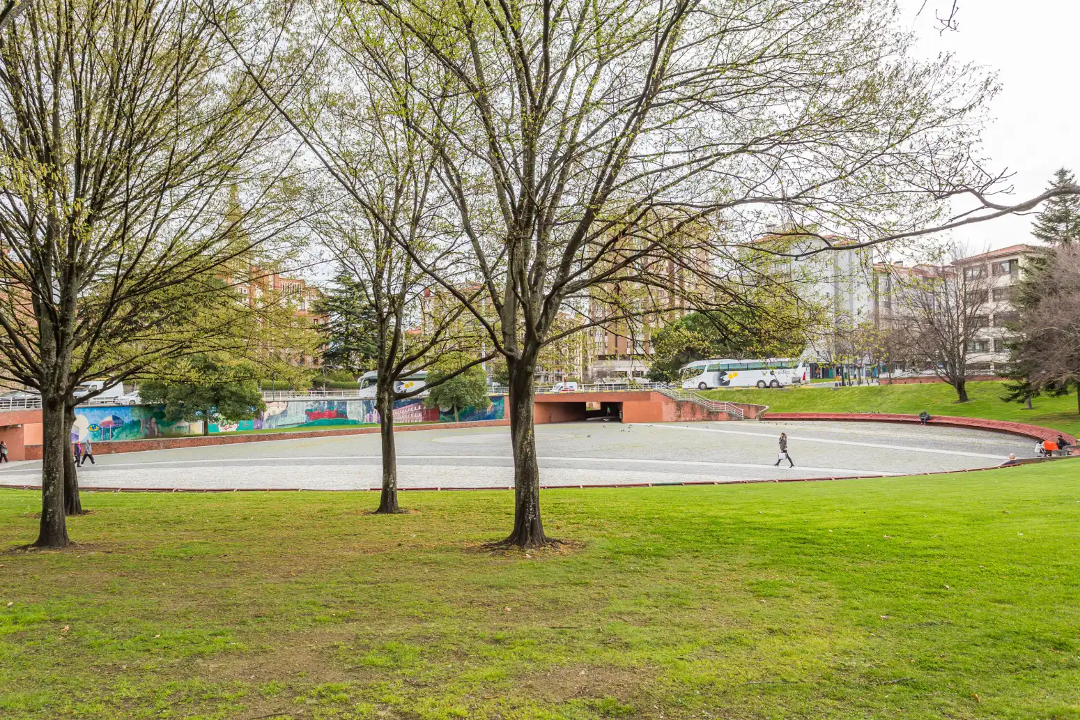 Vista exterior de Piso en venta en  Pamplona / Iruña con Calefacción, Terraza y Amueblado