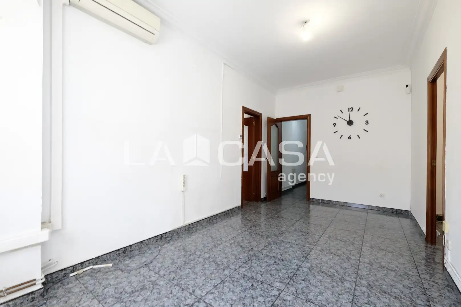 Flat for sale in Barcelona  with Heating and Terrace