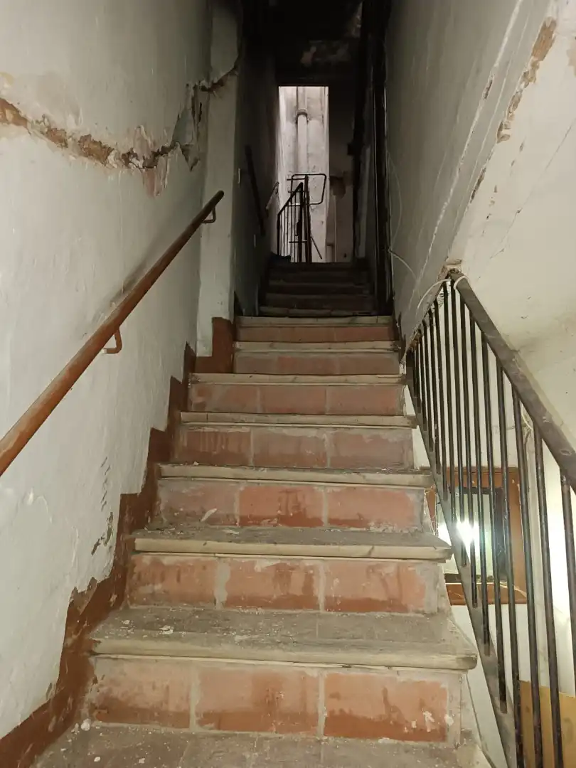 Gewerbefläche zum Verkauf in Berga, imagen 5