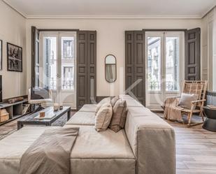 Living room of Apartment to rent in  Madrid Capital  with Heating, Furnished and Oven