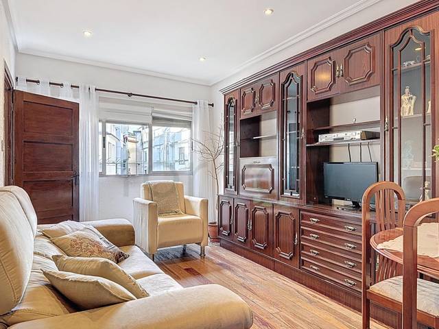 Piso en Venta en Calle GLORIA, CALLE DE LA en Gros