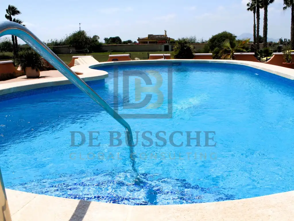 Piscina de Casa o xalet en venda en Dolores
