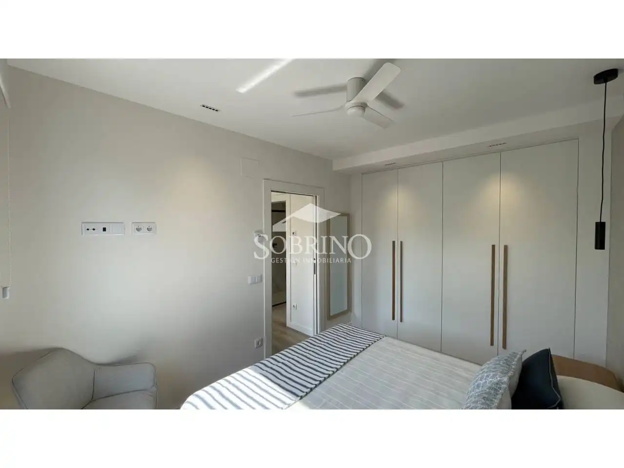Habitación de Apartamento en venta en Llanes con Aire acondicionado, Calefacción y Amueblado