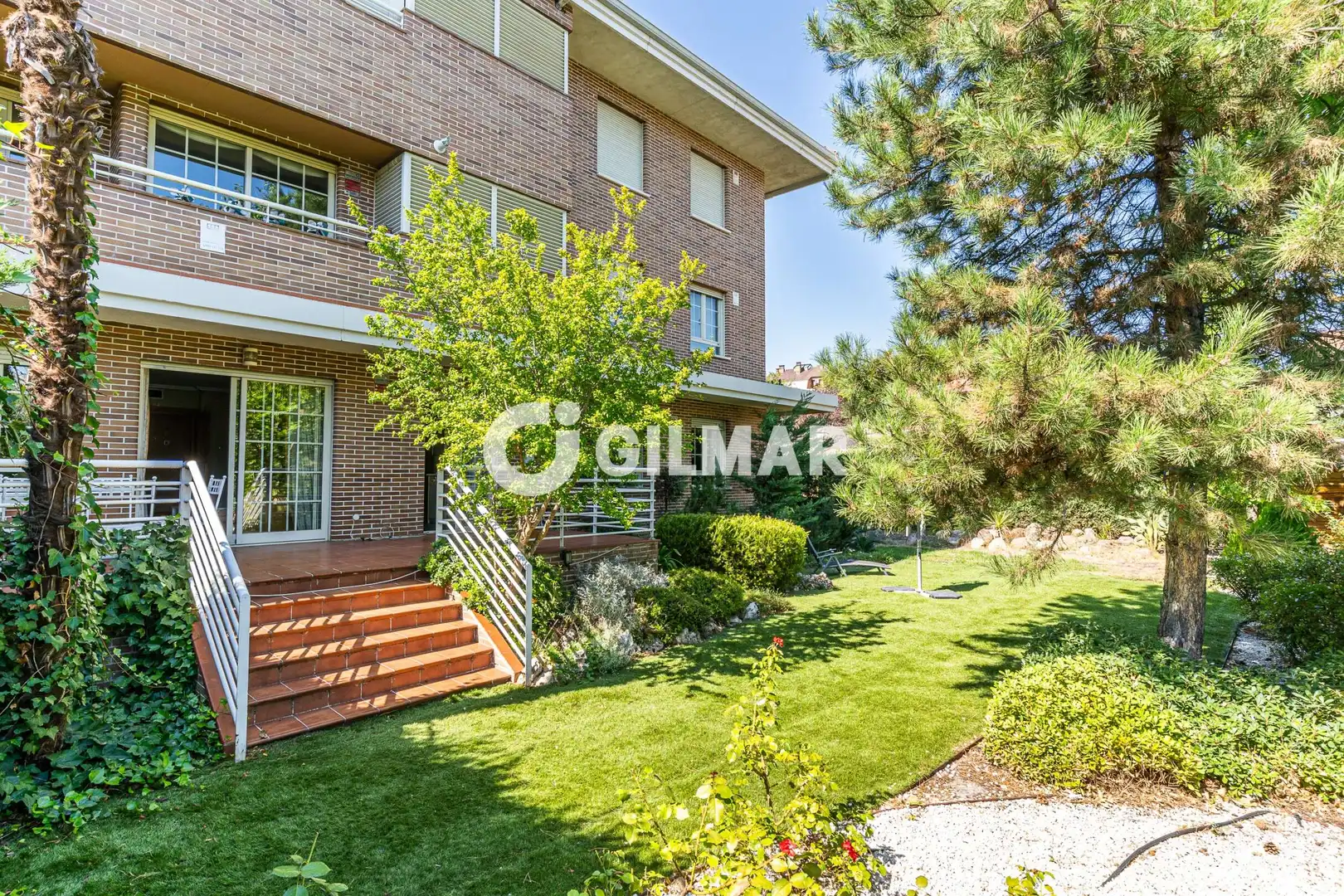 Ground floor with terrace for sale in Moncloa - Aravaca
