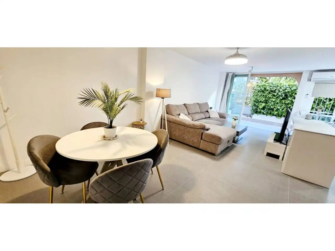 Sala de estar de Piso en venta en Molina de Segura con Aire acondicionado, Jardín privado y Trastero
