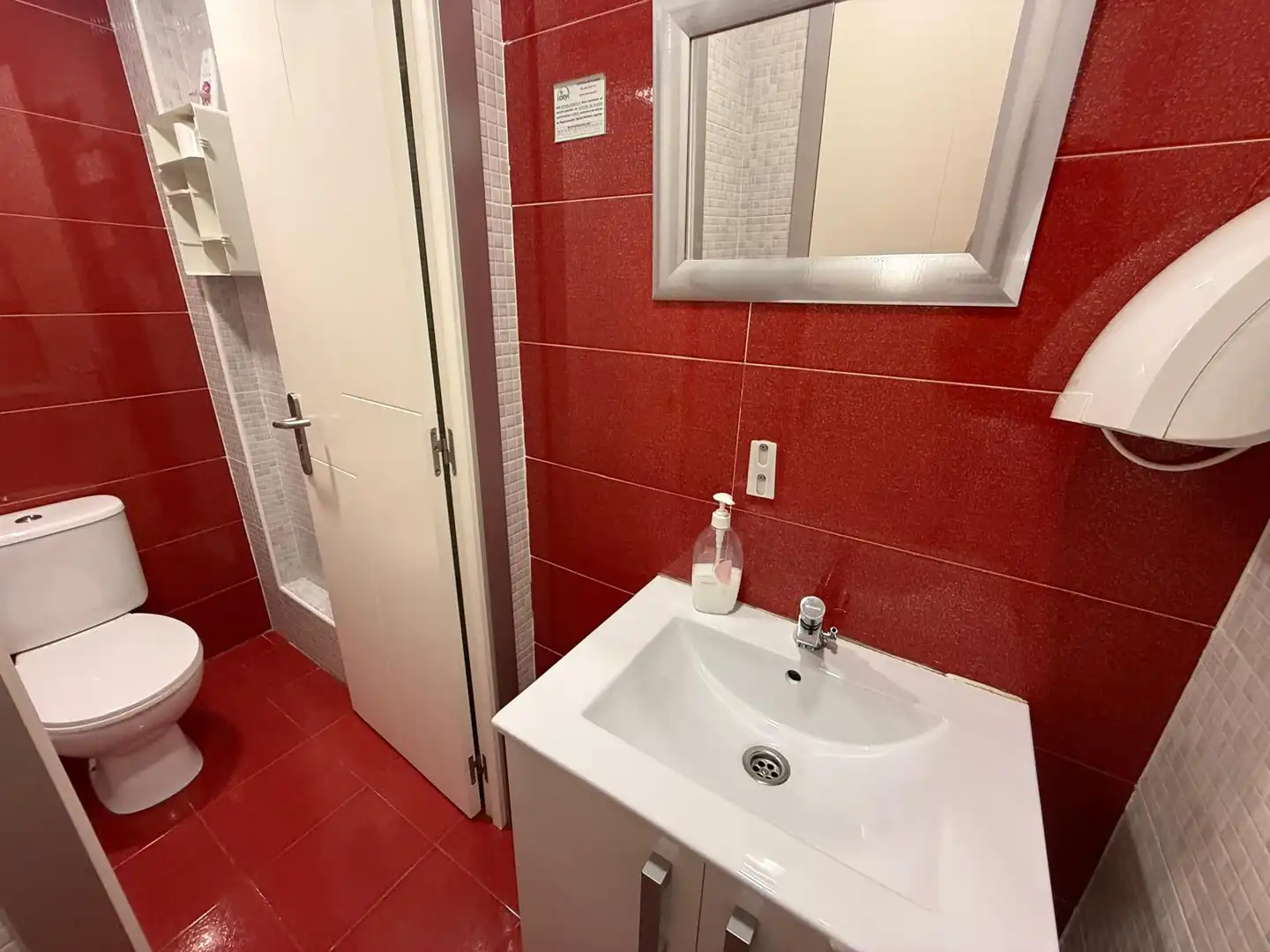 Badezimmer von Geschaftsraum zur Miete in Móstoles mit Klimaanlage