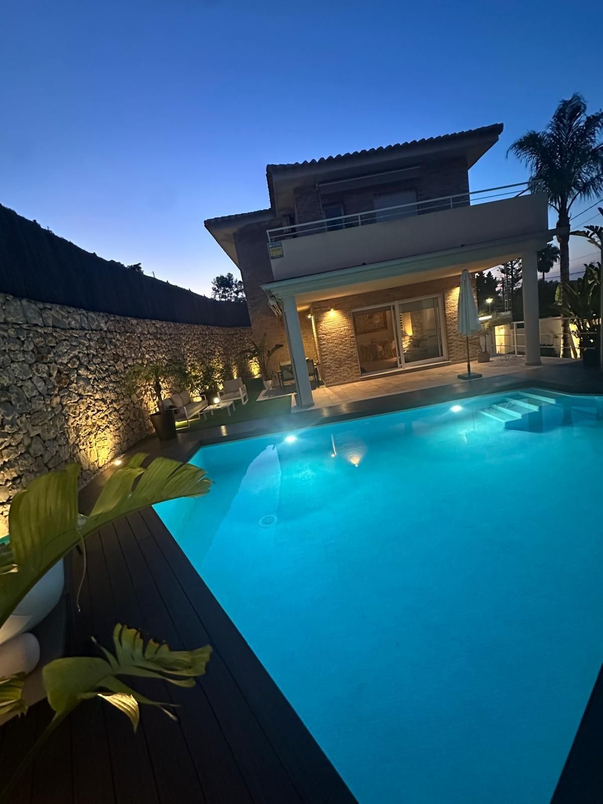 Piscina de Casa o chalet en venta en Chiva con Aire acondicionado, Calefacción y Jardín privado