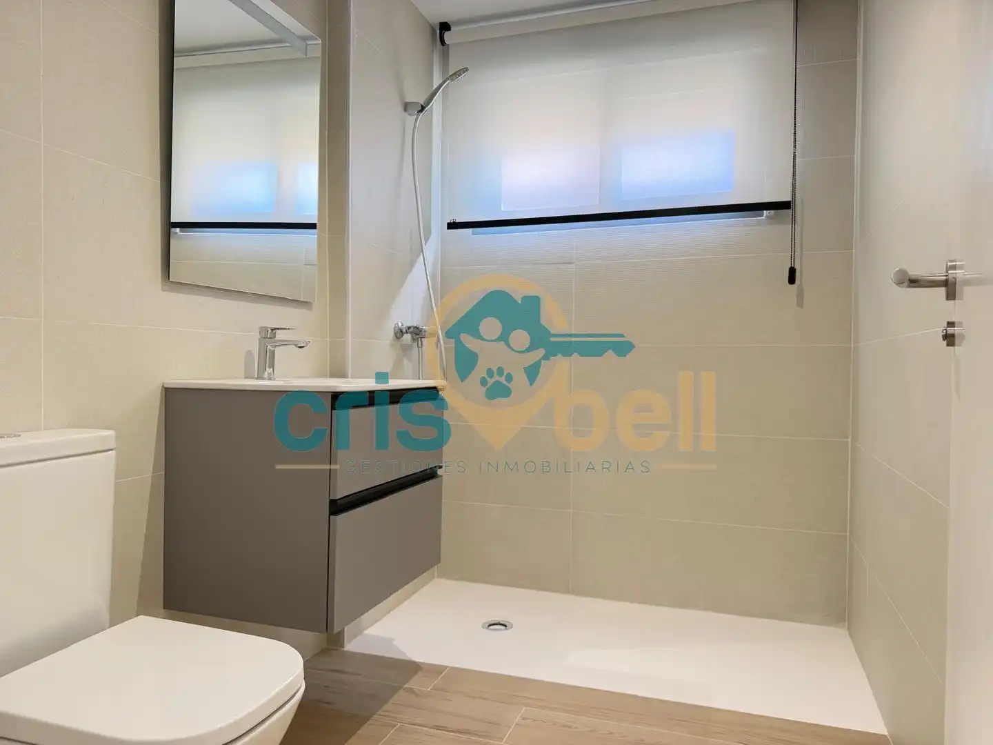 Baño de Piso en venta en Lorca con Aire acondicionado, Calefacción y Jardín privado