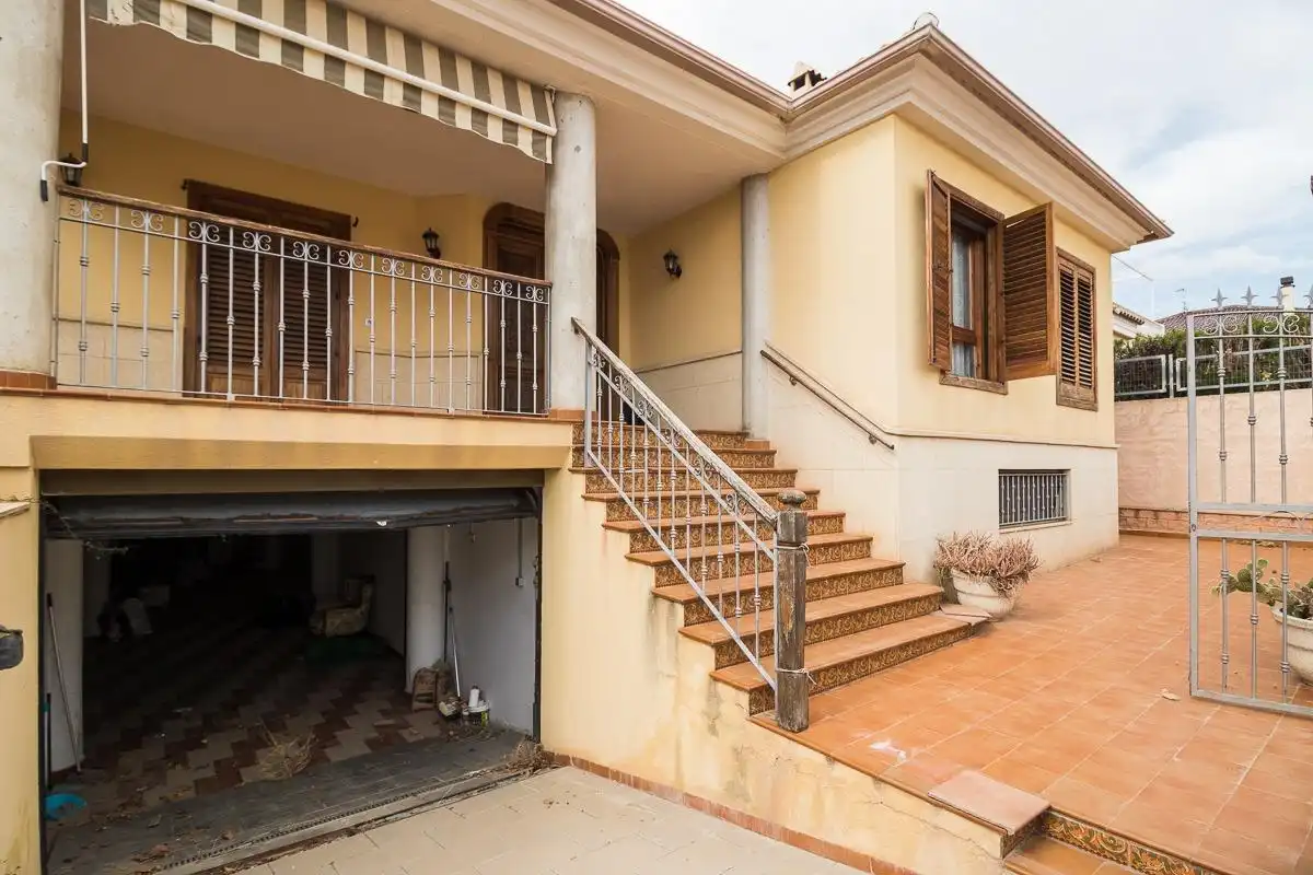 Vista exterior de Casa o xalet en venda en Bullas amb Terrassa