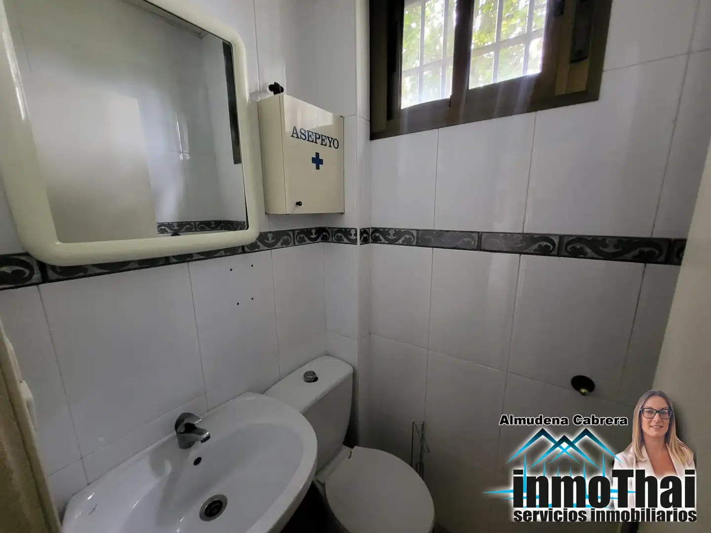 Badezimmer von Geschaftsraum zum Verkauf in Jerez de la Frontera