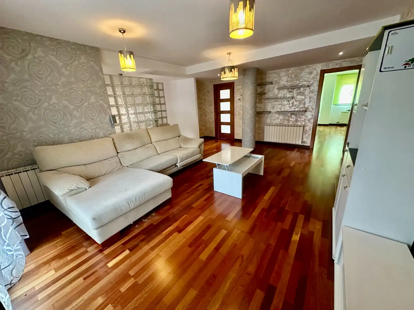 Living room of Apartments for rent in León Capital   with Heating, Parquet flooring and Terrace