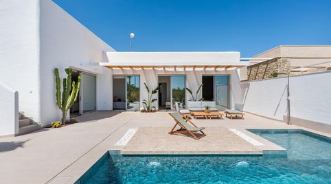VILLA DE 3 DORMITORIOS CON PISCINA PRIVADA EN DOLORES, imagen 3