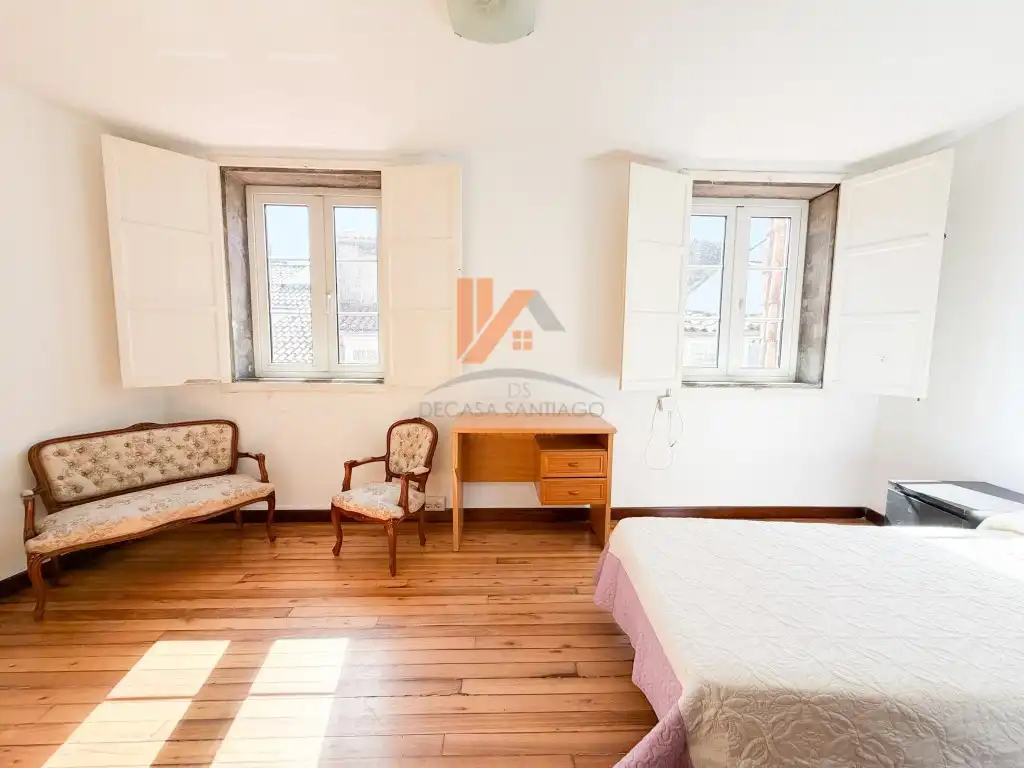 Habitación de Piso en venta en Santiago de Compostela  con Horno