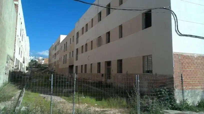 Vista exterior de Edifici en venda en Torredonjimeno