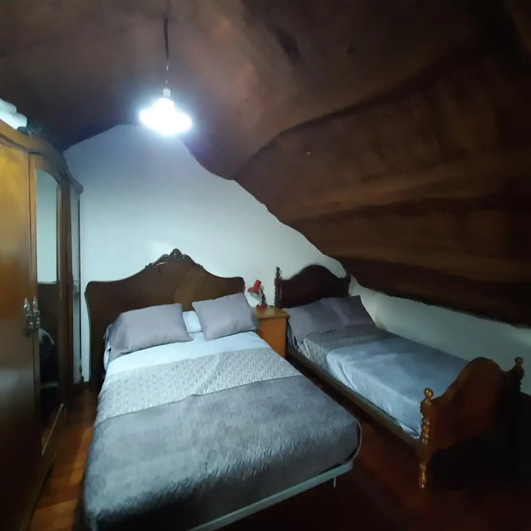 Dormitori de Casa o xalet en venda en Mañón amb Jardí privat, Parquet i Moblat