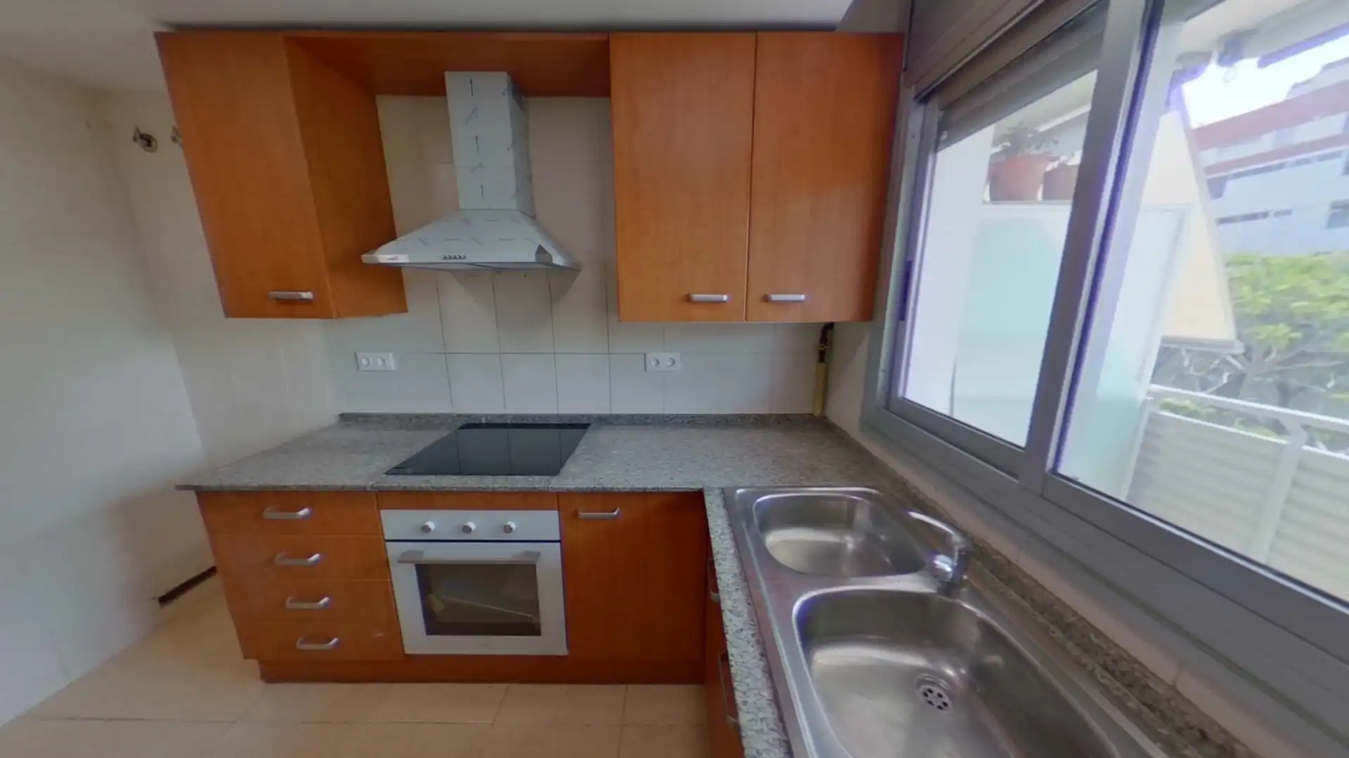 Küche von Wohnung zum Verkauf in Tarragona mit Heizung, Abstellraum und Schwimmbad