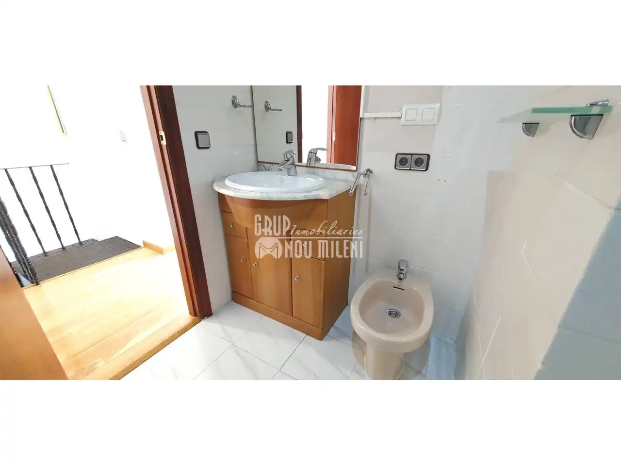 Bathroom of Duplexes for sale in Catarroja  with Air Conditioner, Storage room and Furnished