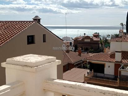 Vista exterior de Casa o xalet en venda en Rincón de la Victoria amb Terrassa