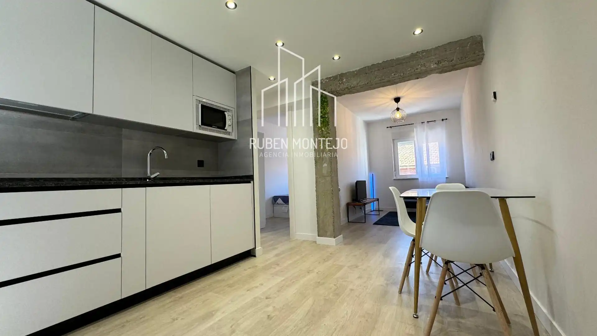 Piso de alquiler en Gomez Arias, Vidal