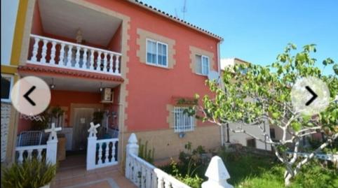 Photo 2 of House or chalet for sale in Calle Camilo José Cela, Zona Norte - Hospital - Urbanizaciones, Plasencia
