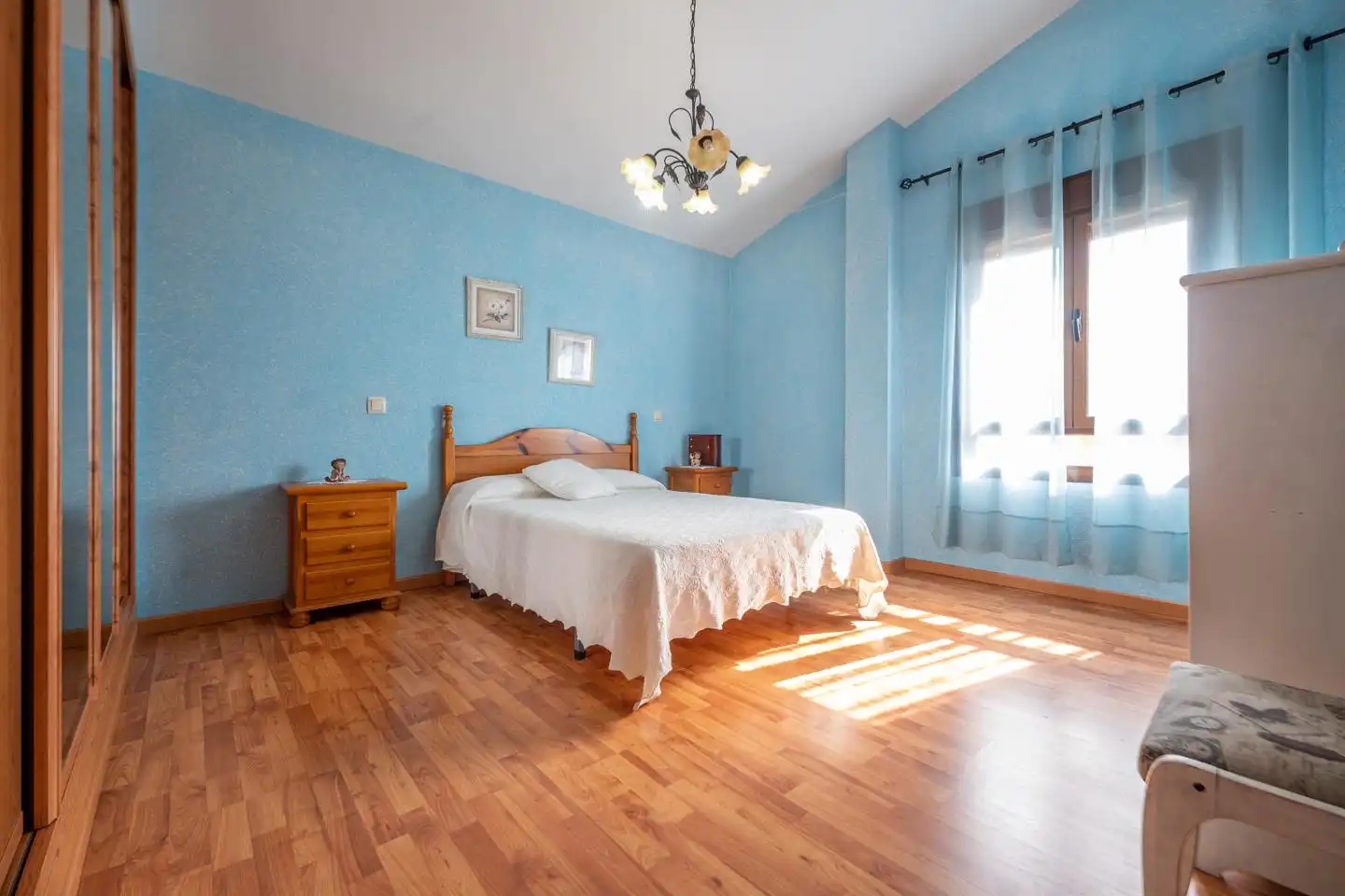 Habitación de Casa o chalet en venta en Ávila con Calefacción, Jardín privado y Terraza
