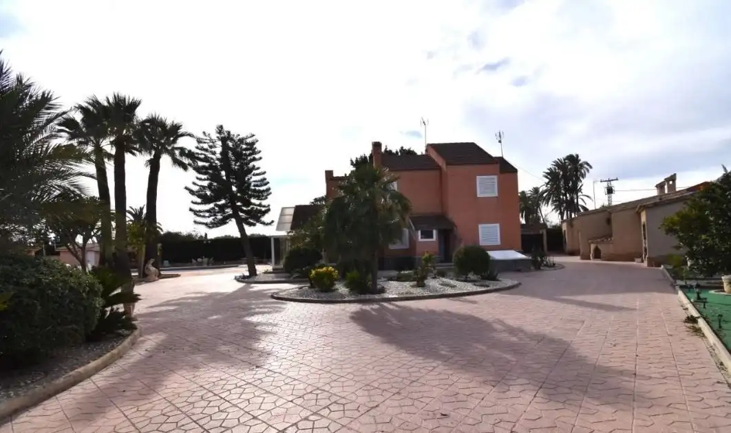 Vista exterior de Casa o chalet en venta en Elche / Elx con Jardín privado, Terraza y Trastero