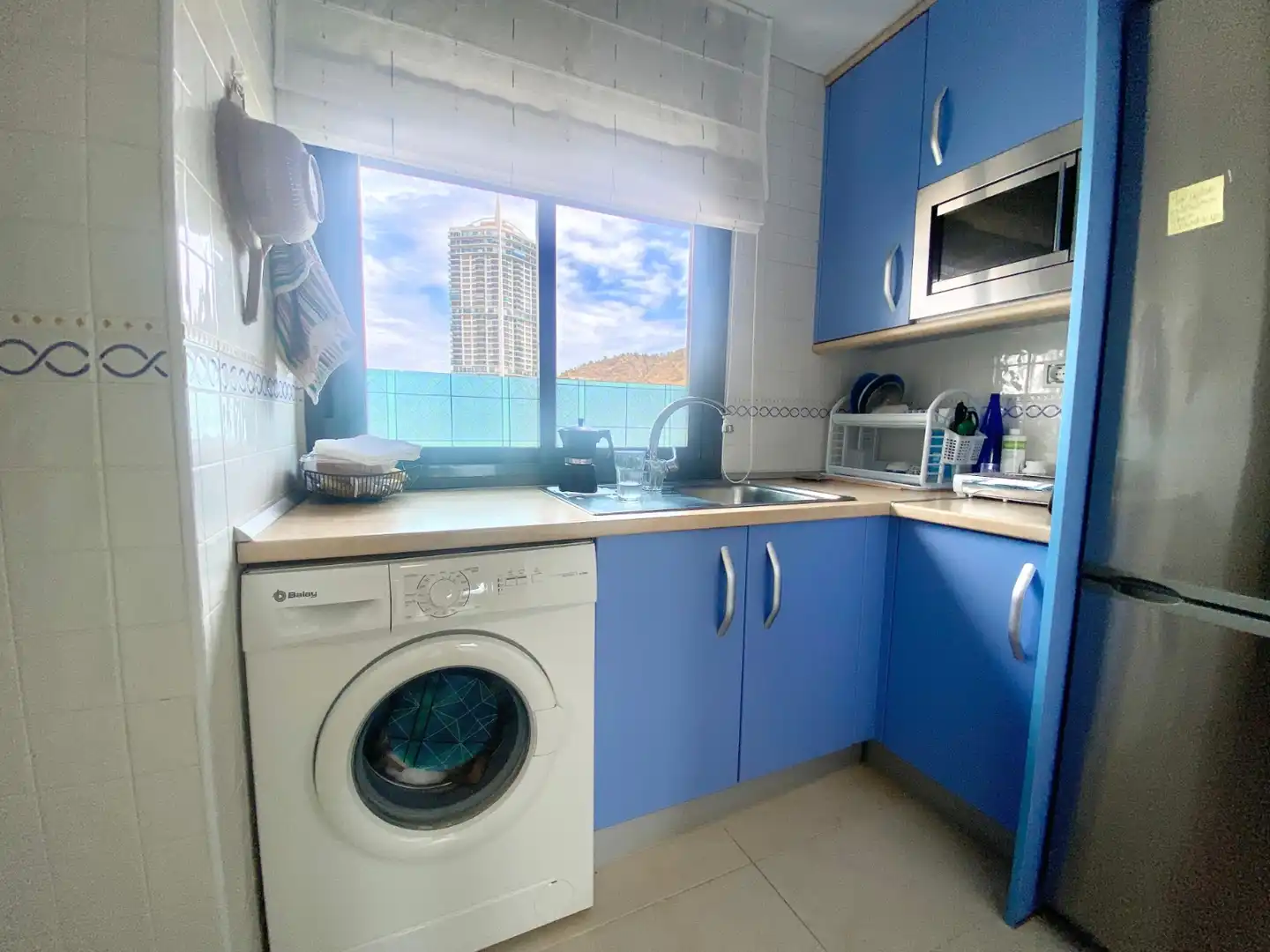Cocina de Apartamento de alquiler en Benidorm con Aire acondicionado, Calefacción y Terraza