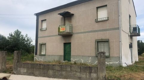 Photo 3 of Houses for sale in Calle el Campo, 71, Carracedelo, León