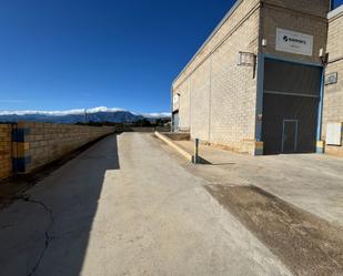 Vista exterior de Nau industrial en venda en Tortosa