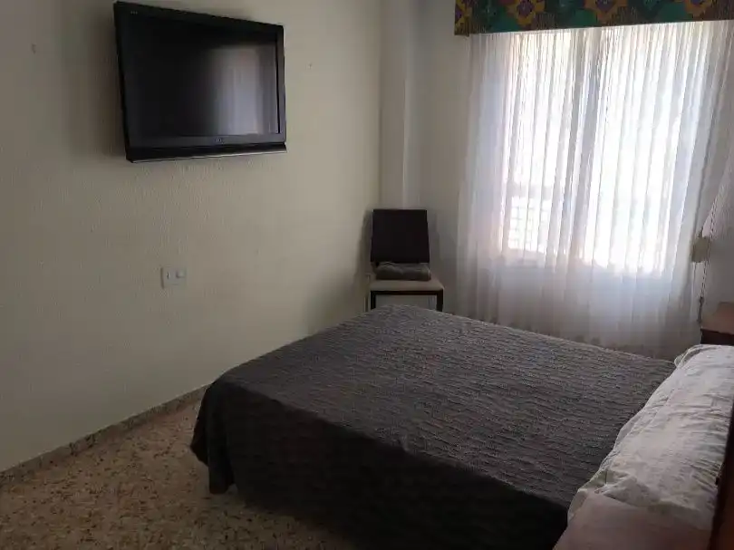 Habitación de Piso para compartir en Las Trescientas - San Francisco - Ciudad Vergel  