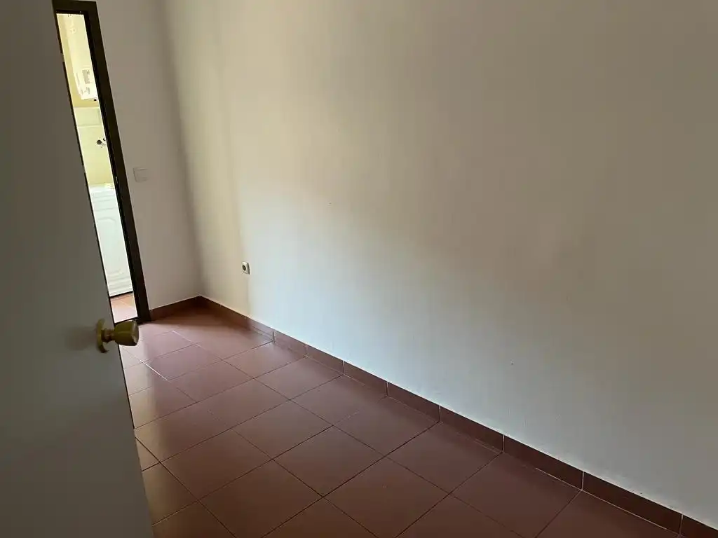 Pis en venda en Salt amb Calefacció, Terrassa i Balcó