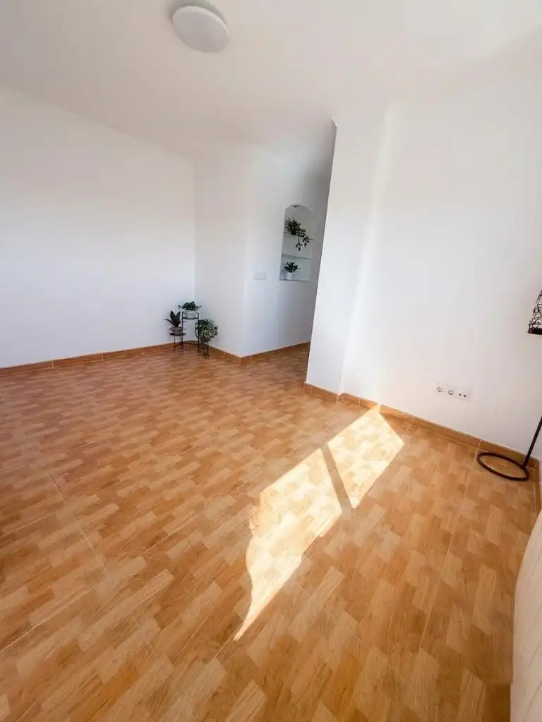 Sala d'estar de Casa o xalet en venda en Torremolinos amb Aire condicionat, Calefacció i Jardí privat