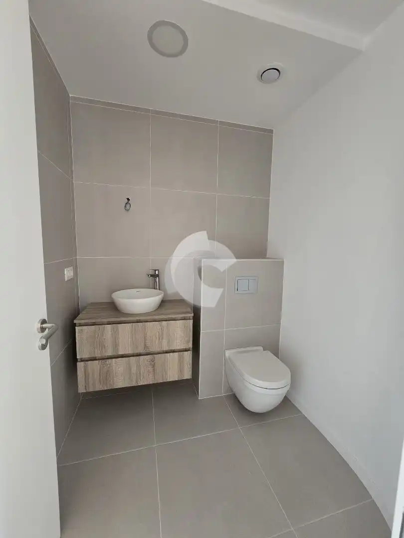 Bathroom of Flat for sale in Ourense Capital   with Heating, Terrace and Storage room