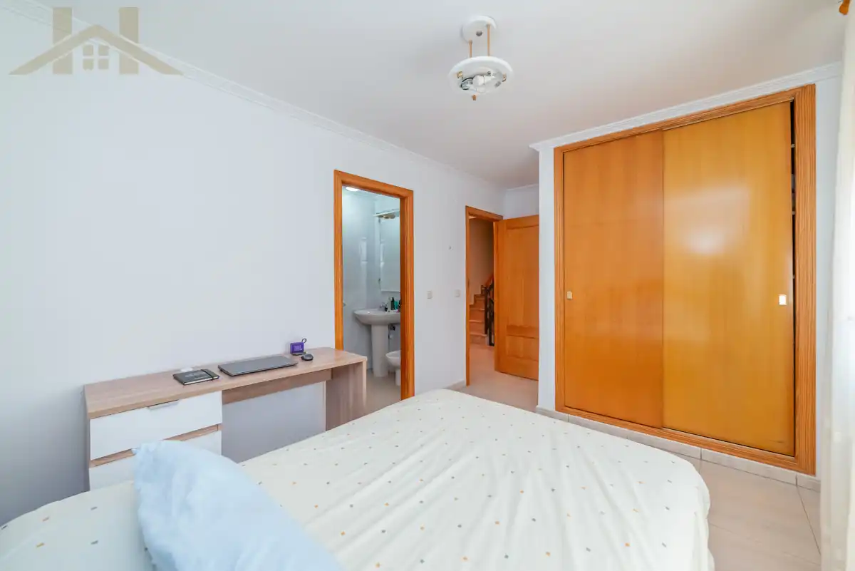 Habitación de Casa adosada en venta en Seseña con Calefacción