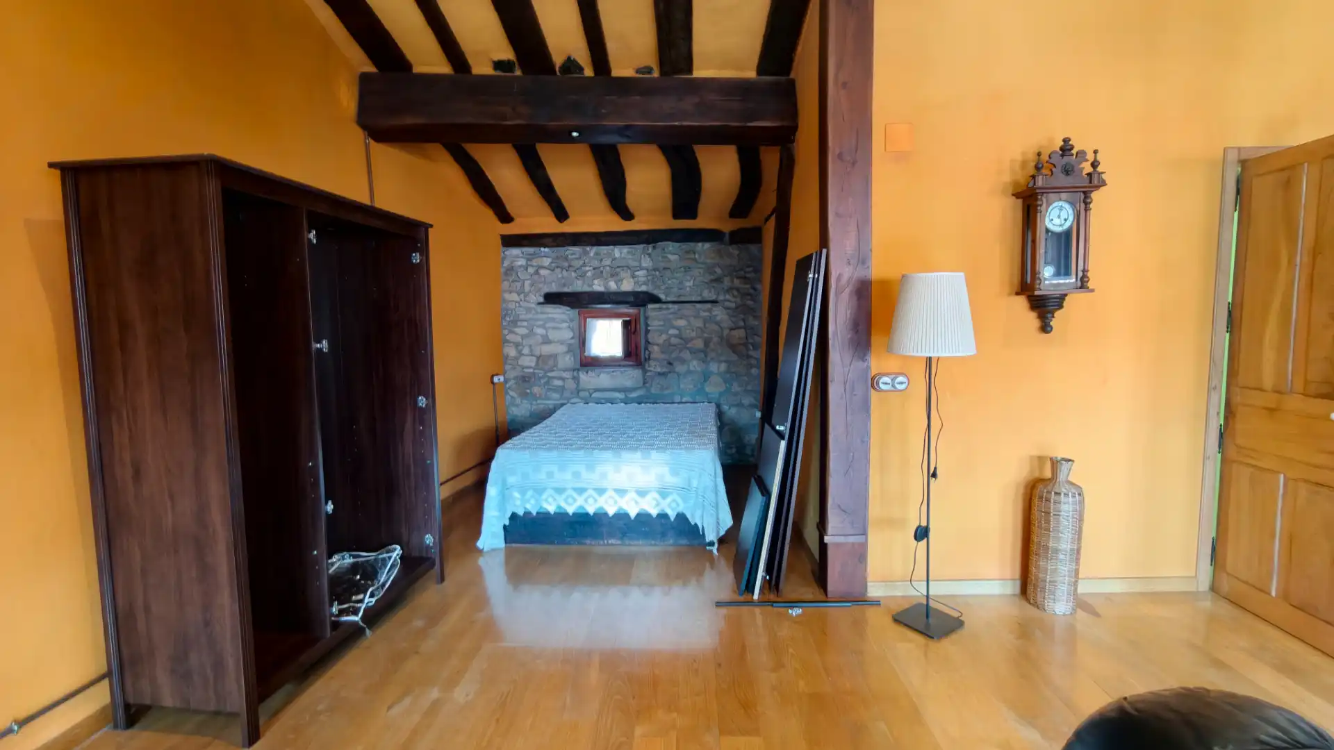 Bedroom of Houses for sale in Avilés  with Parquet flooring and Balcony