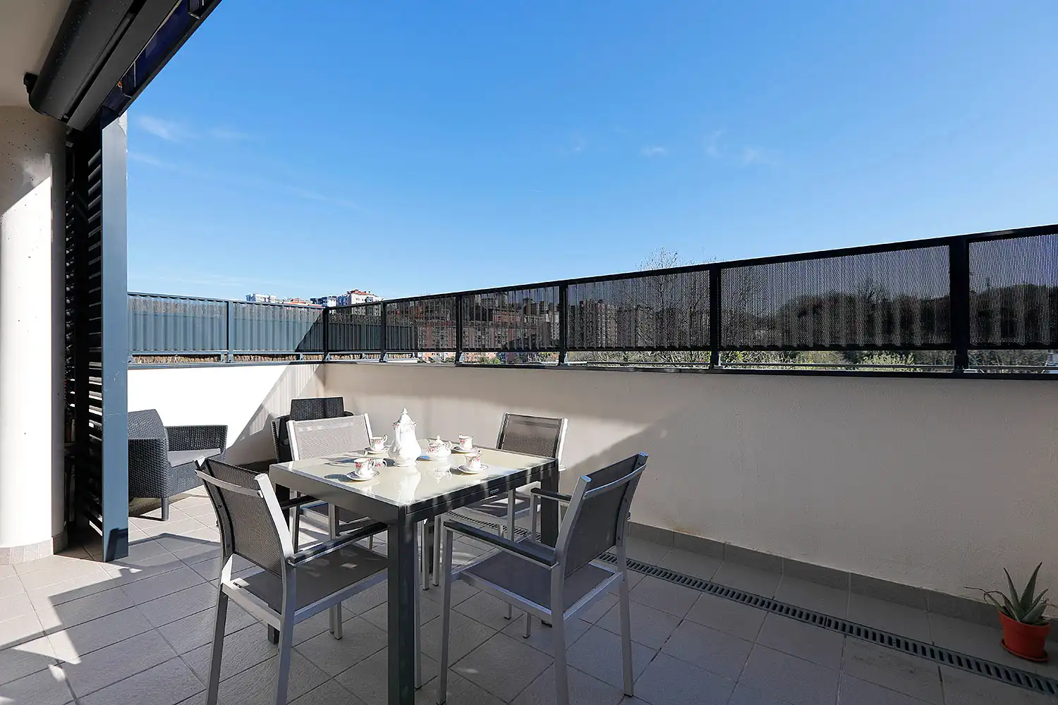 Terrassa de Dúplex en venda en Donostia - San Sebastián  amb Aire condicionat, Terrassa i Moblat