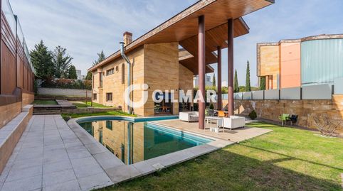 Descubre una joya arquitectónica en la exclusiva urbanización La Florida, ubicada en el prestigioso distrito de MoncloaAravaca, Ma, imatge 2
