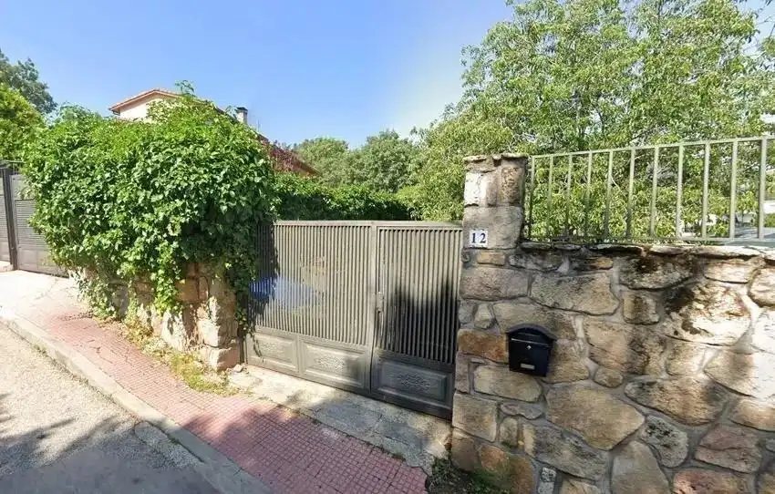Exterior view of Houses for sale in Becerril de la Sierra