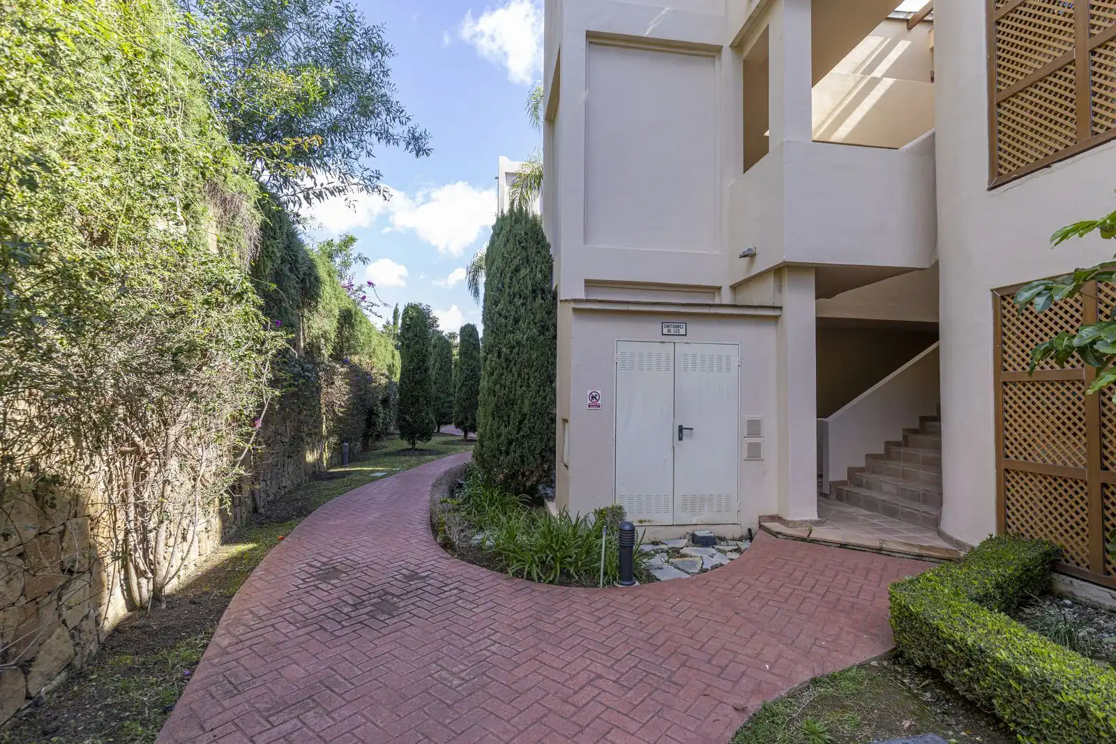 Apartament amb piscina en venda a Benahavís pueblo, imagen 24