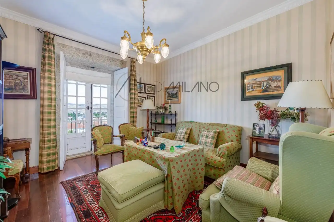Sala de estar de Finca rústica en venta en Verín con Calefacción, Jardín privado y Parquet