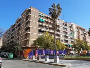 Vista exterior de Piso en venta en Valencia con Aire acondicionado, Horno y Balcón