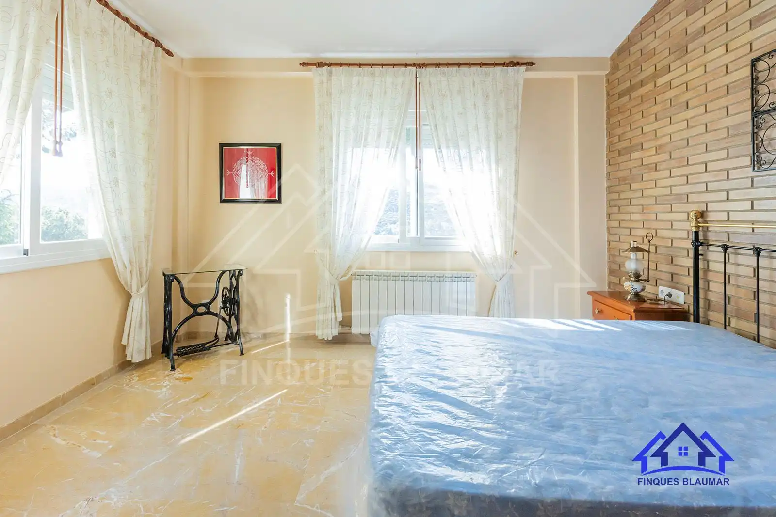 Habitación de Casa o chalet en venta en Arenys de Munt con Calefacción, Jardín privado y Trastero