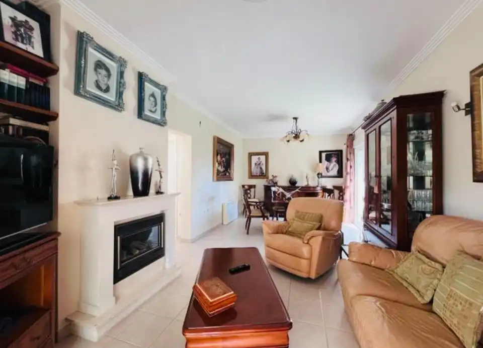 Chalet con piscina en venta en Centro Urbano, imagen 7