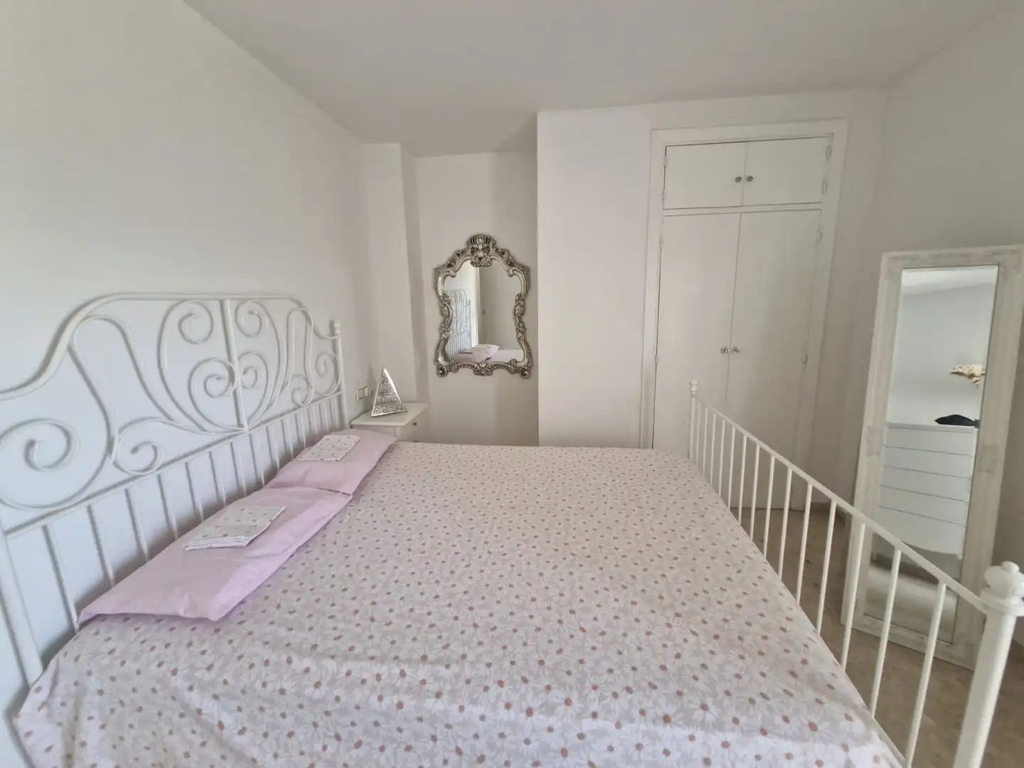 Habitación de Piso en venta en La Línea de la Concepción