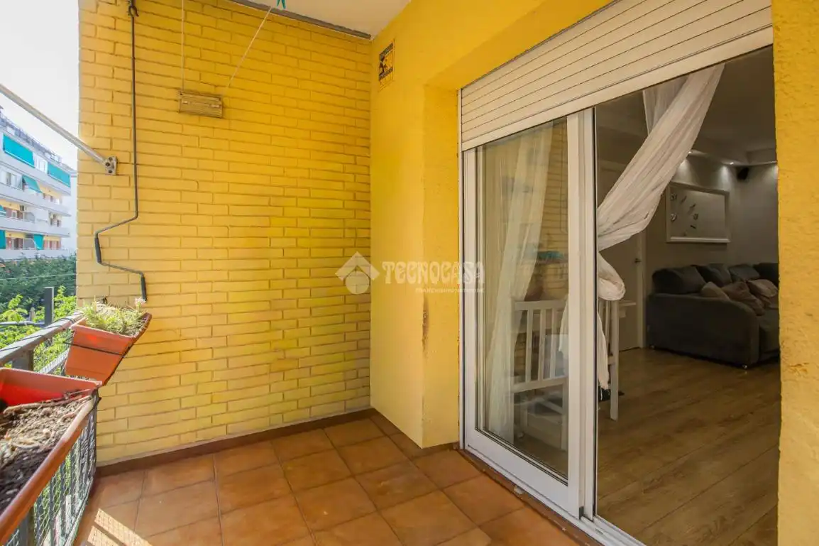 Habitación de Piso en venta en Ripollet con Aire acondicionado, Calefacción y Balcón